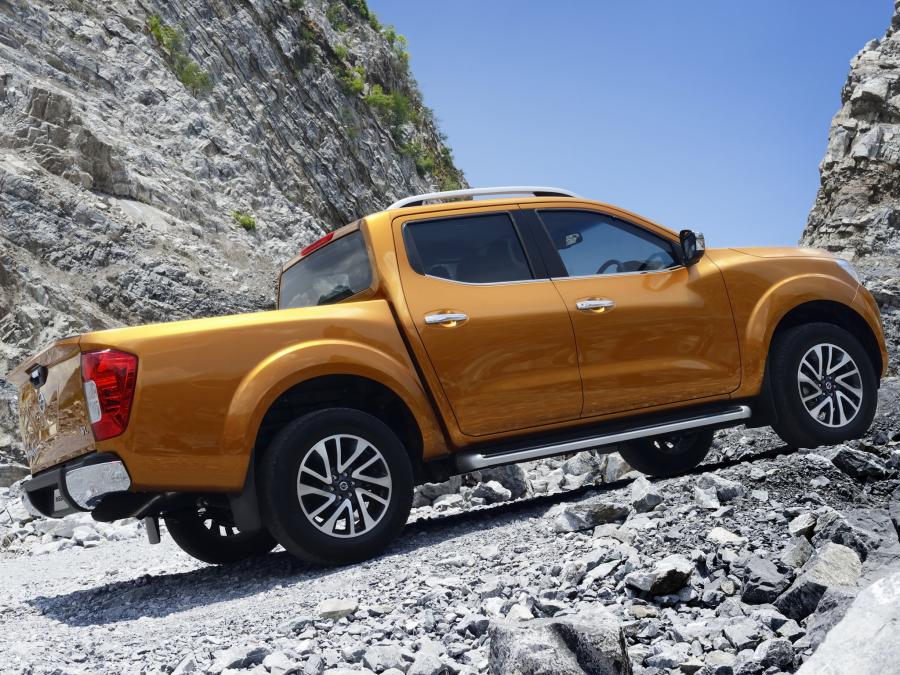  Nissan NP300 Navara Double Cab 2014 года  (TH) (фото 31 из 34)